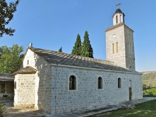 Pesterile De La Piscu Negru poza